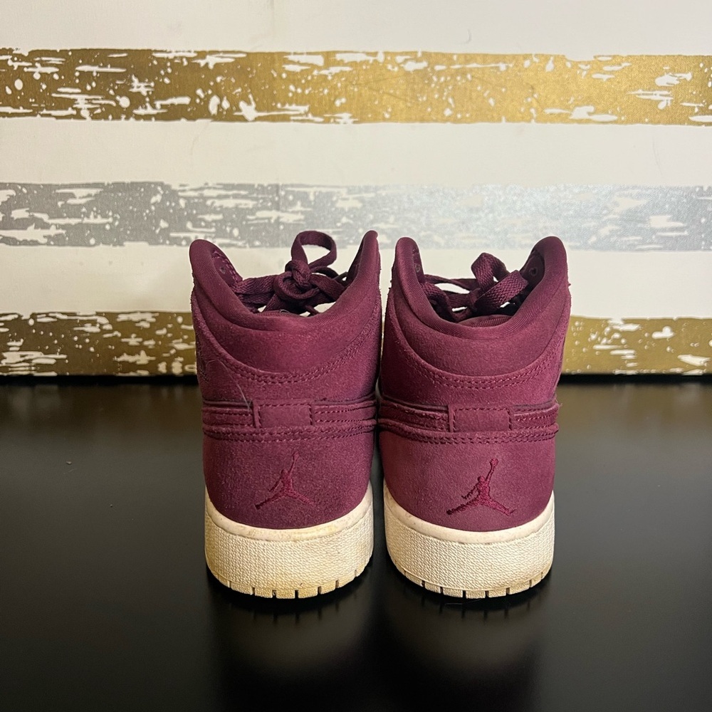 Jordan 1 Mid “Bordeaux” - Picture 4 of 6